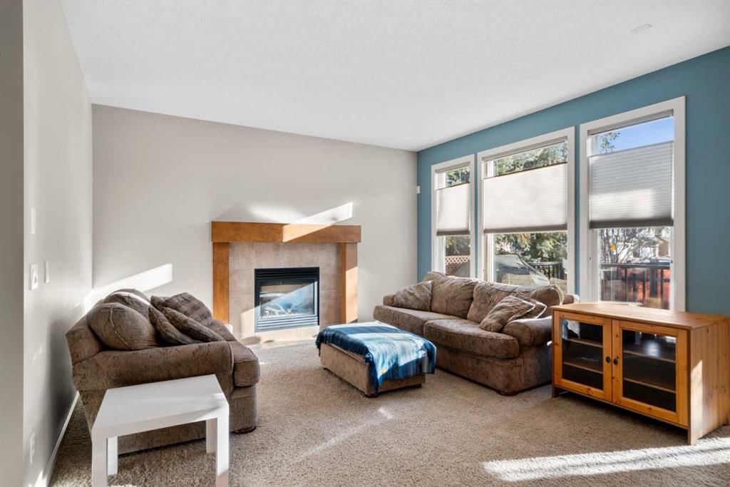 5 Mahogany Square SE, Calgary — photo 5 of 45