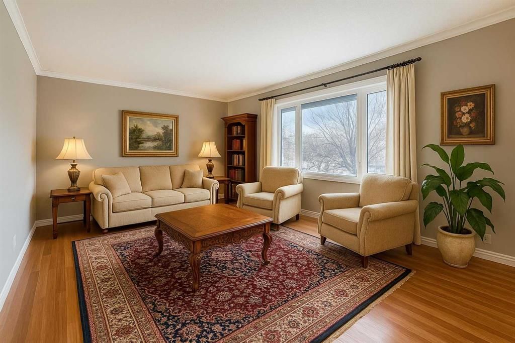 919 Robert Road NE, Calgary — photo 2 of 25