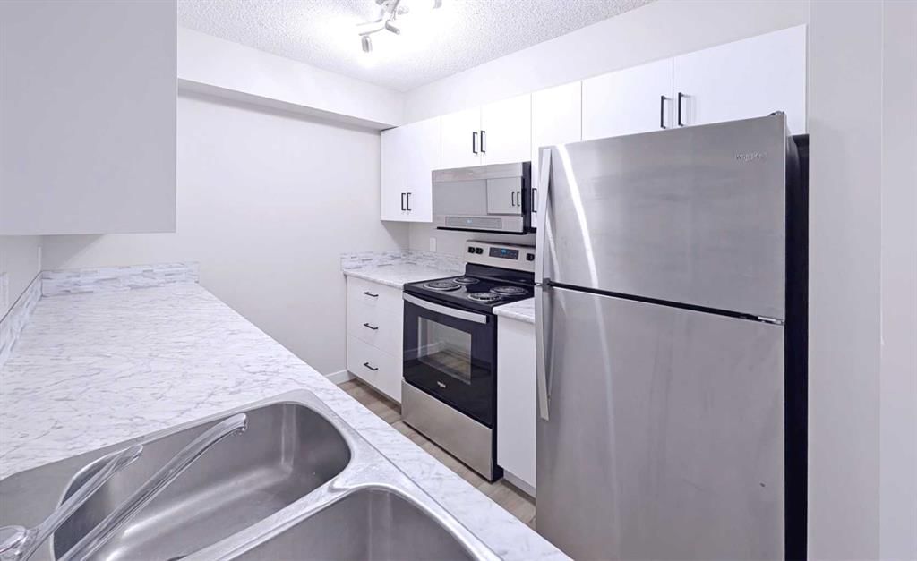 1204, 2371 Eversyde Avenue SW, Calgary — photo 4 of 40