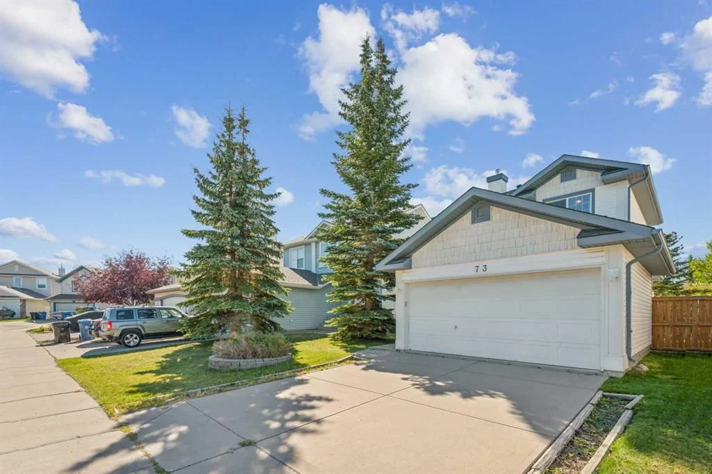 73 Rocky Ridge Heath NW, Calgary — photo 2 of 34