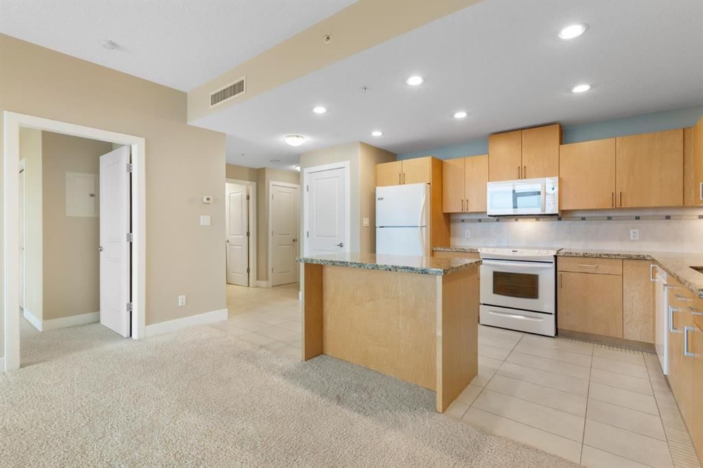 1101, 77 Spruce Place SW, Calgary — photo 4 of 32
