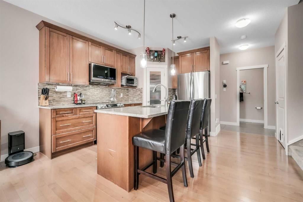 234 Covebrook Court NE, Calgary — photo 3 of 40