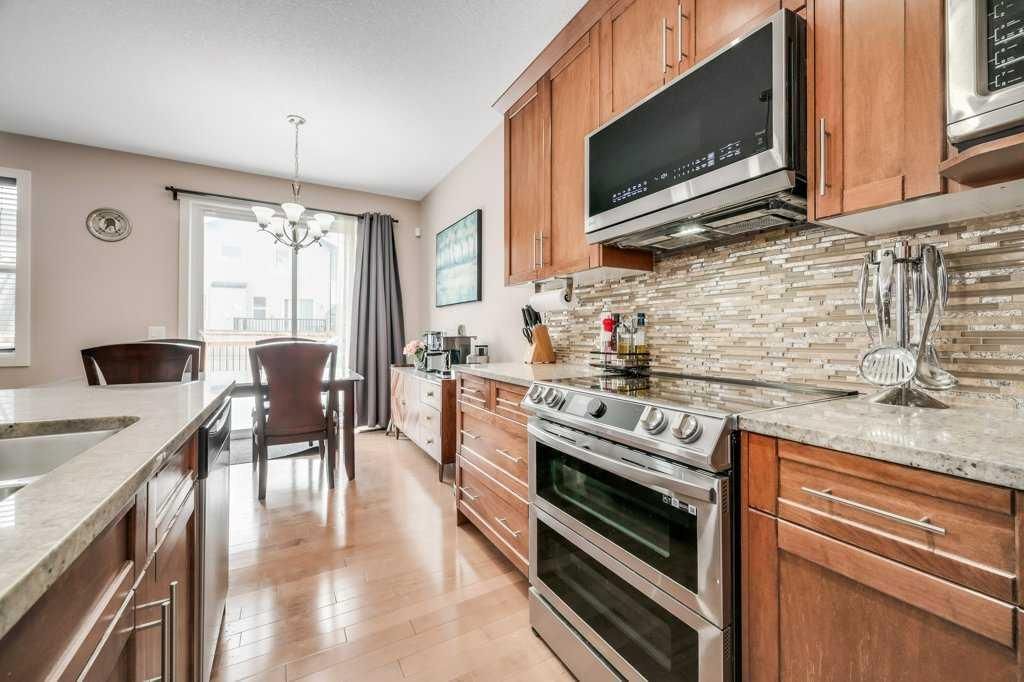 234 Covebrook Court NE, Calgary — photo 5 of 40