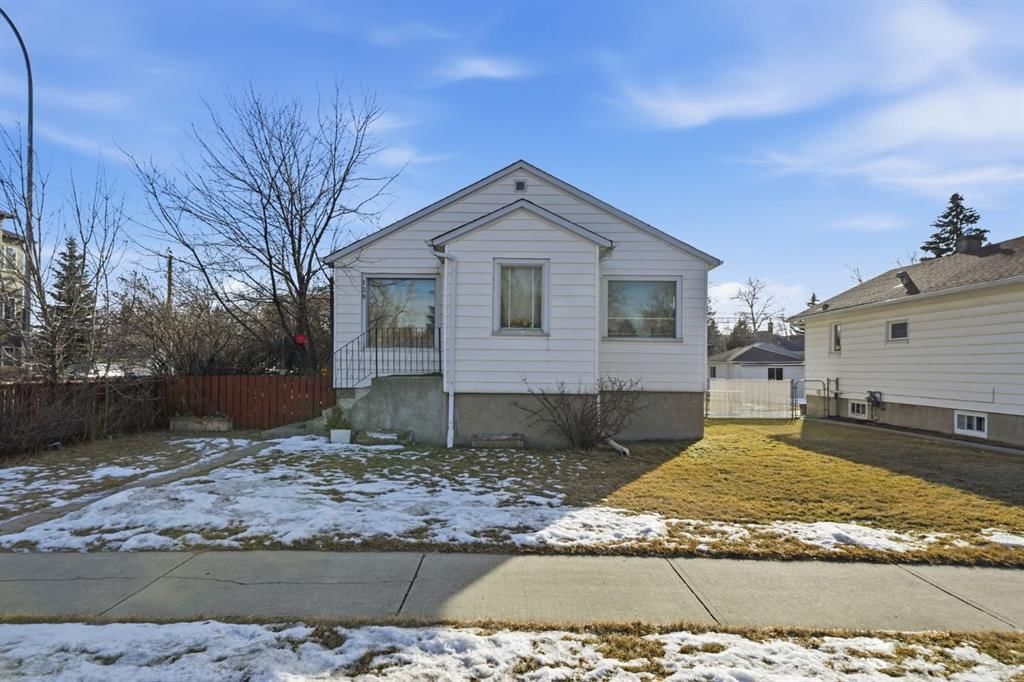 139 20 Avenue NE, Calgary — photo 3 of 9