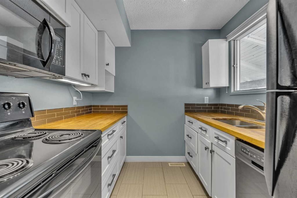 406, 2520 Palliser Drive SW, Calgary — photo 4 of 26