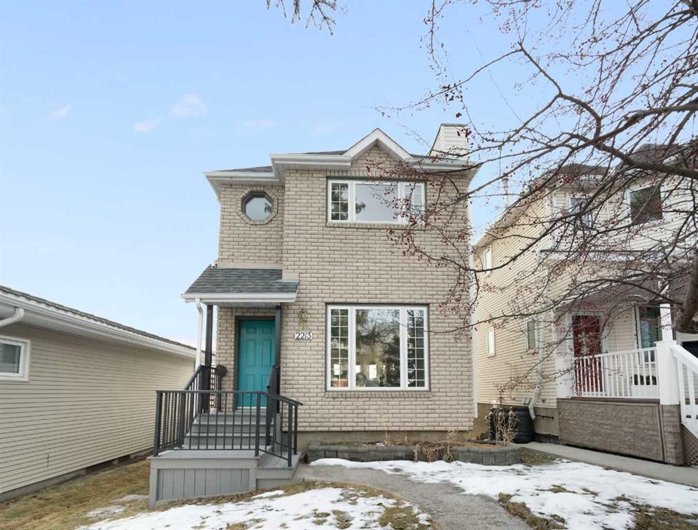2213 31 Avenue SW, Calgary — photo 2 of 49
