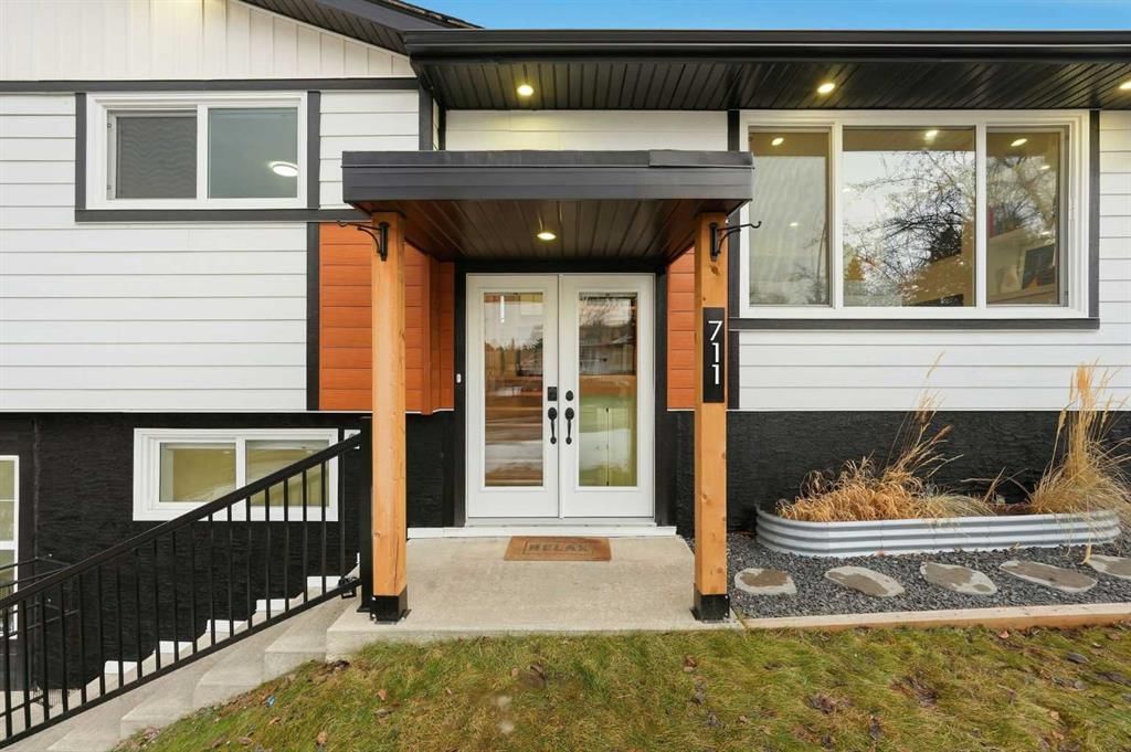 711 101 Avenue SW, Calgary — photo 2 of 36