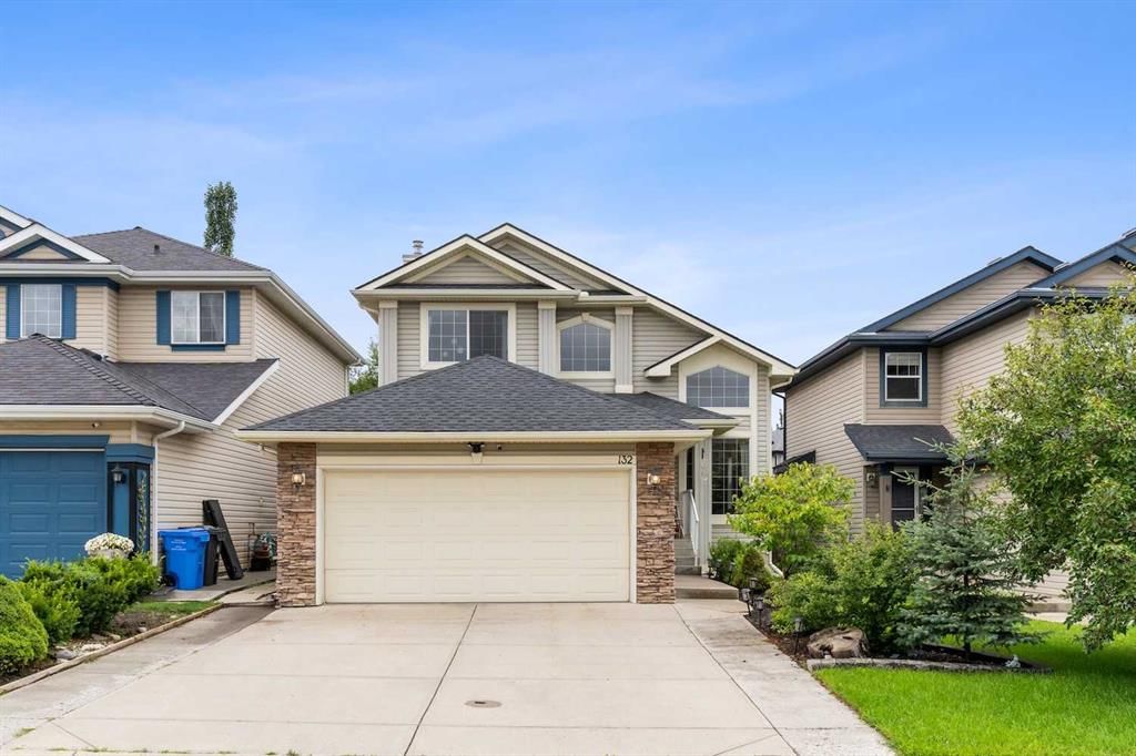 132 Citadel Meadow Bay NW, Calgary — main listing photo