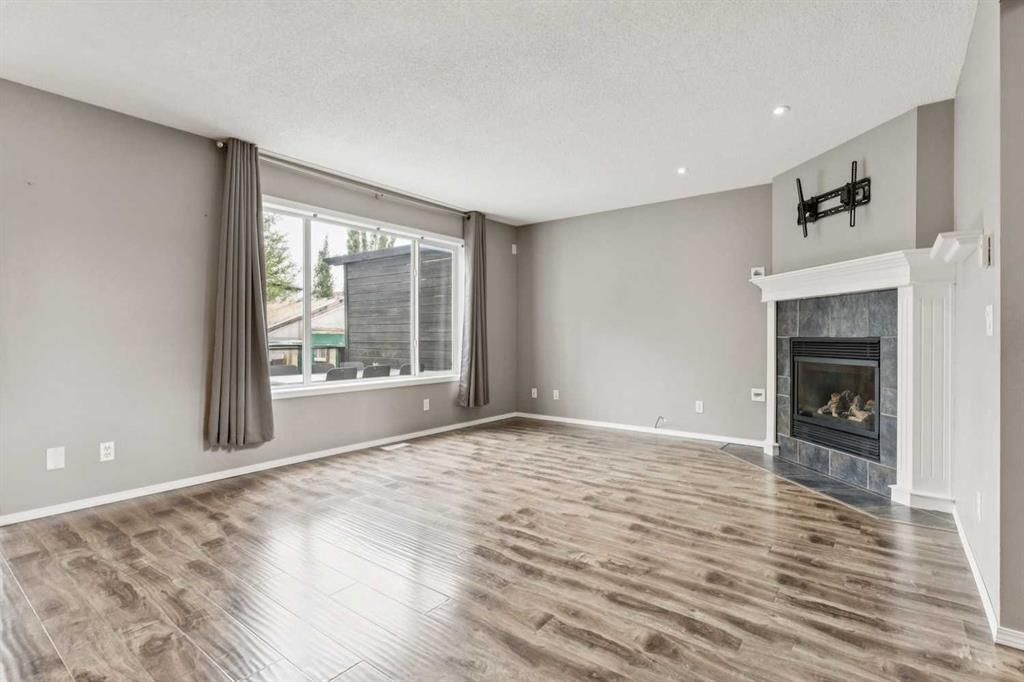 132 Citadel Meadow Bay NW, Calgary — photo 5 of 38