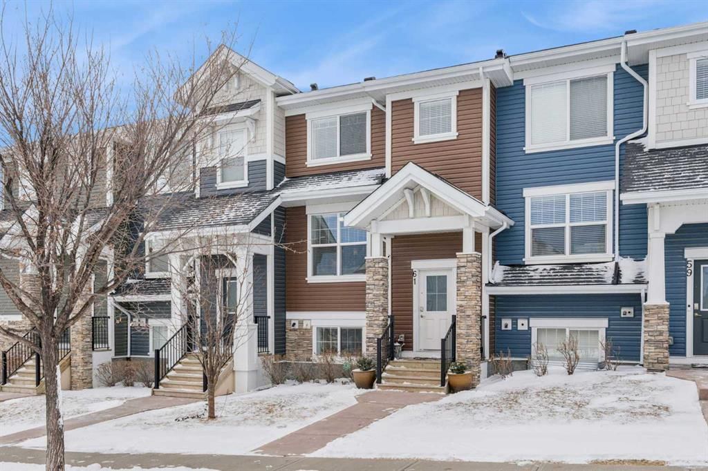61 Nolancrest Gate NW, Calgary — main listing photo