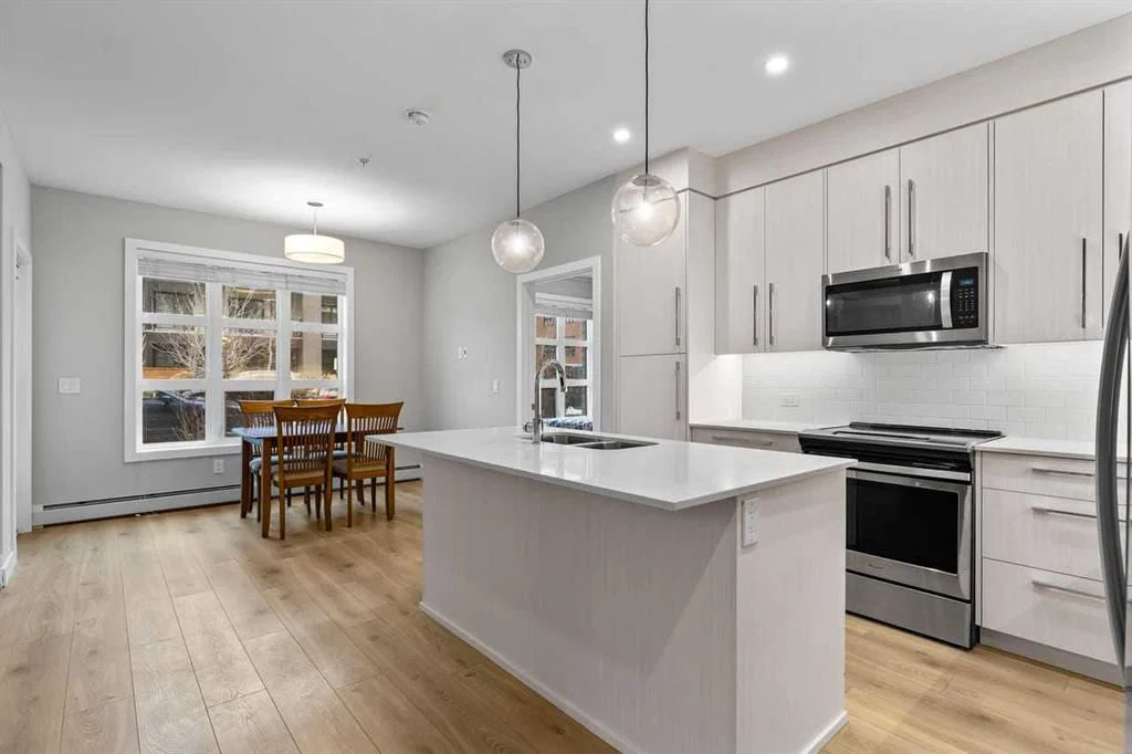 107, 383 Smith Street NW, Calgary — photo 4 of 38