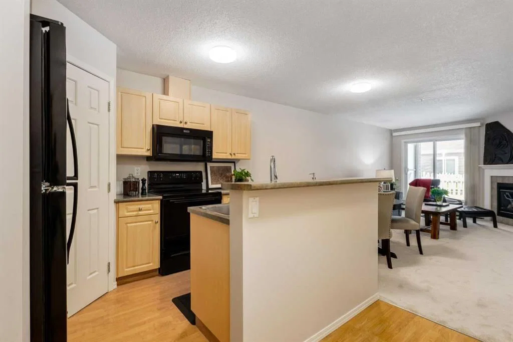 110, 270 Shawville Way SE, Calgary — photo 4 of 35
