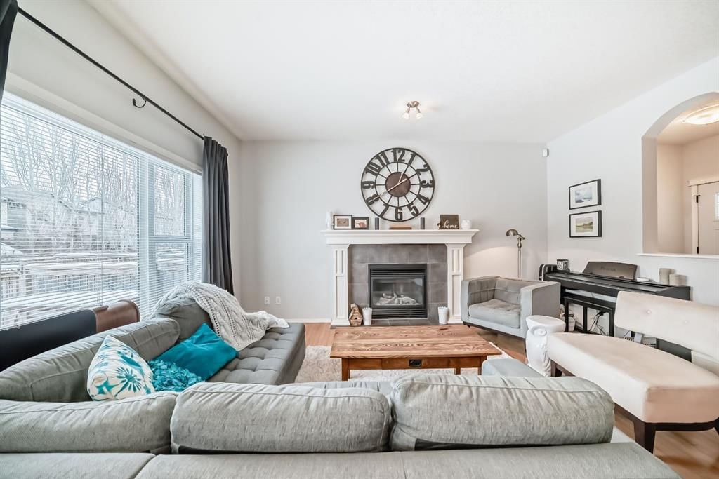 936 Copperfield Boulevard SE, Calgary — photo 4 of 50