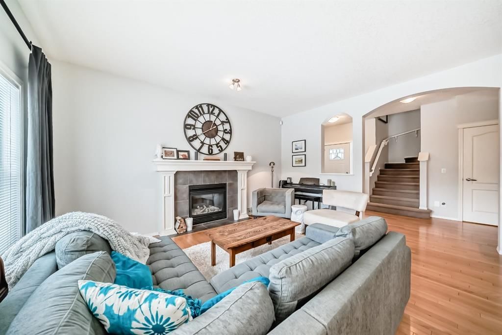 936 Copperfield Boulevard SE, Calgary — photo 5 of 50