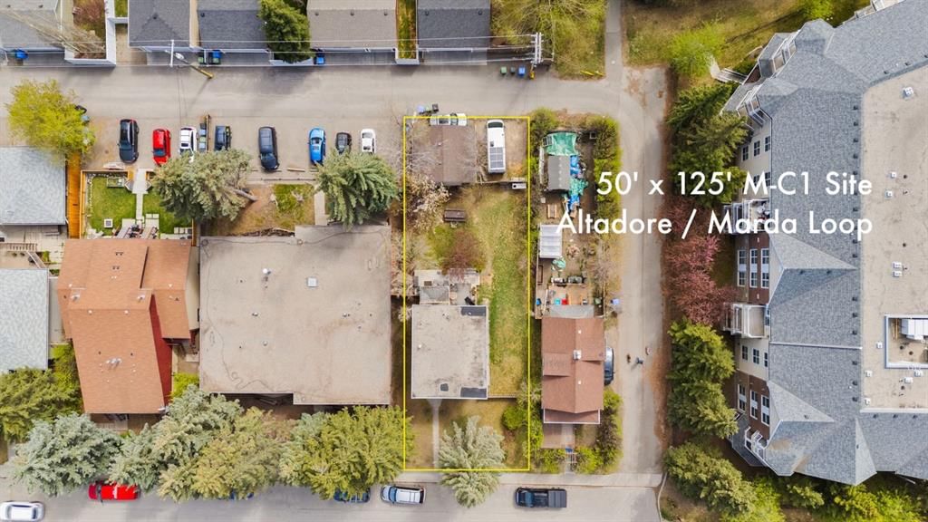 2125 36 Avenue SW, Calgary — main listing photo