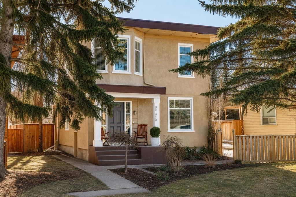 2125 36 Avenue SW, Calgary — photo 4 of 19