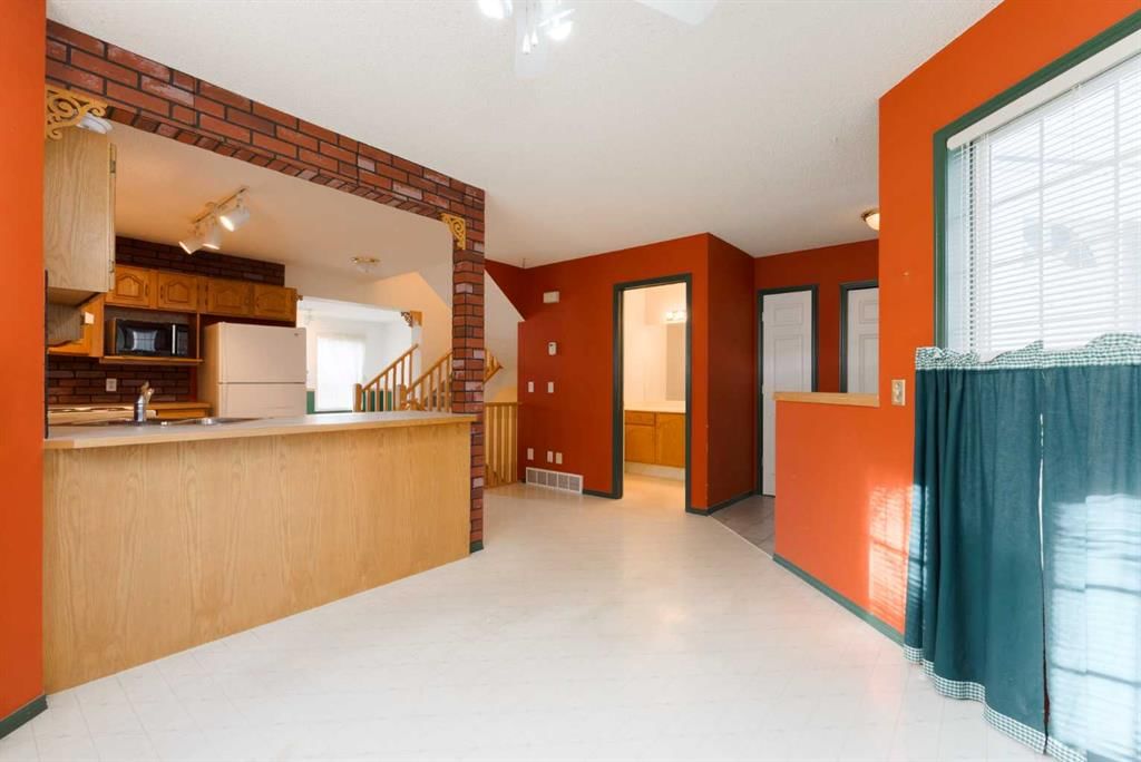 507 Citadel Terrace NW, Calgary — photo 3 of 50