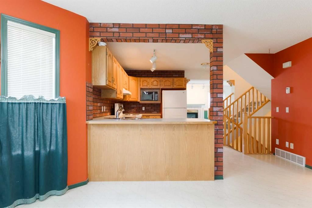 507 Citadel Terrace NW, Calgary — photo 4 of 50