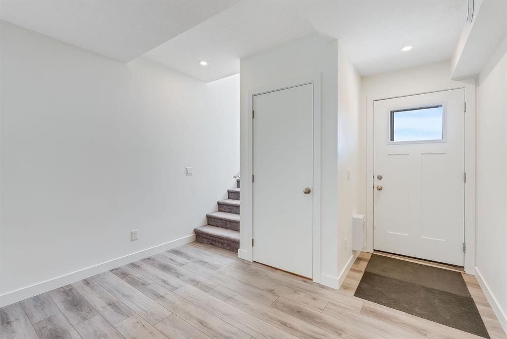 91 Spring Creek Common SW, Calgary — photo 4 of 44