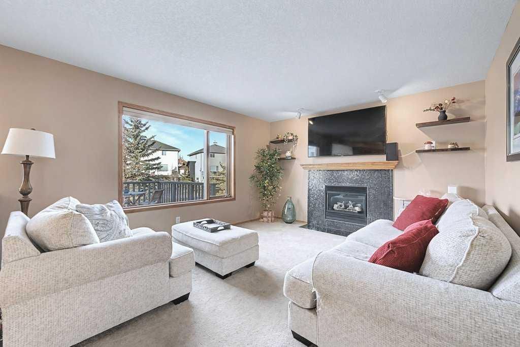 105 Citadel Crest Park NW, Calgary — photo 4 of 49