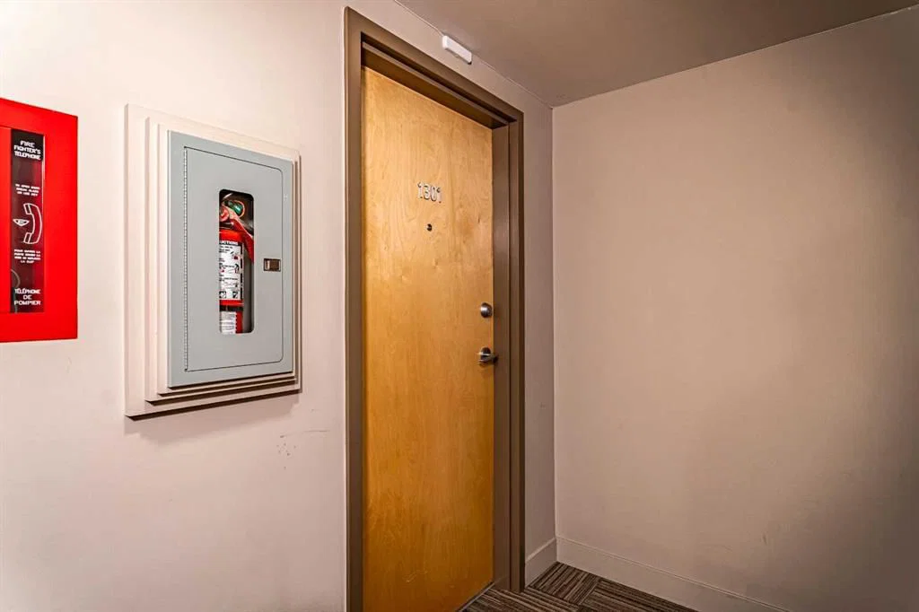 1301, 1110 11 Street SW, Calgary — photo 5 of 36