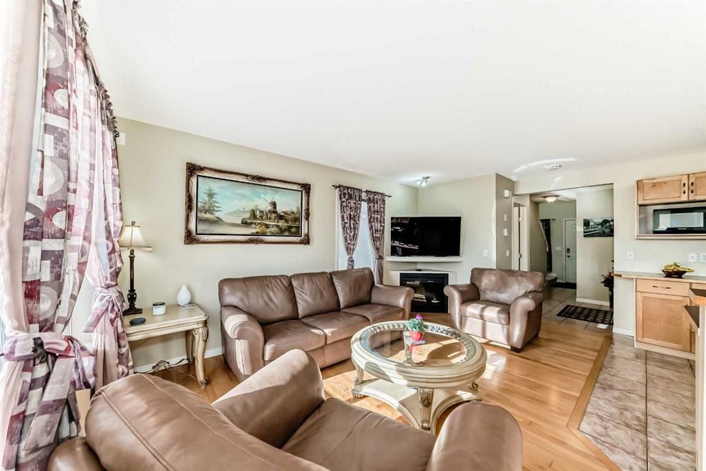 116 Hidden Creek Rise NW, Calgary — photo 5 of 30