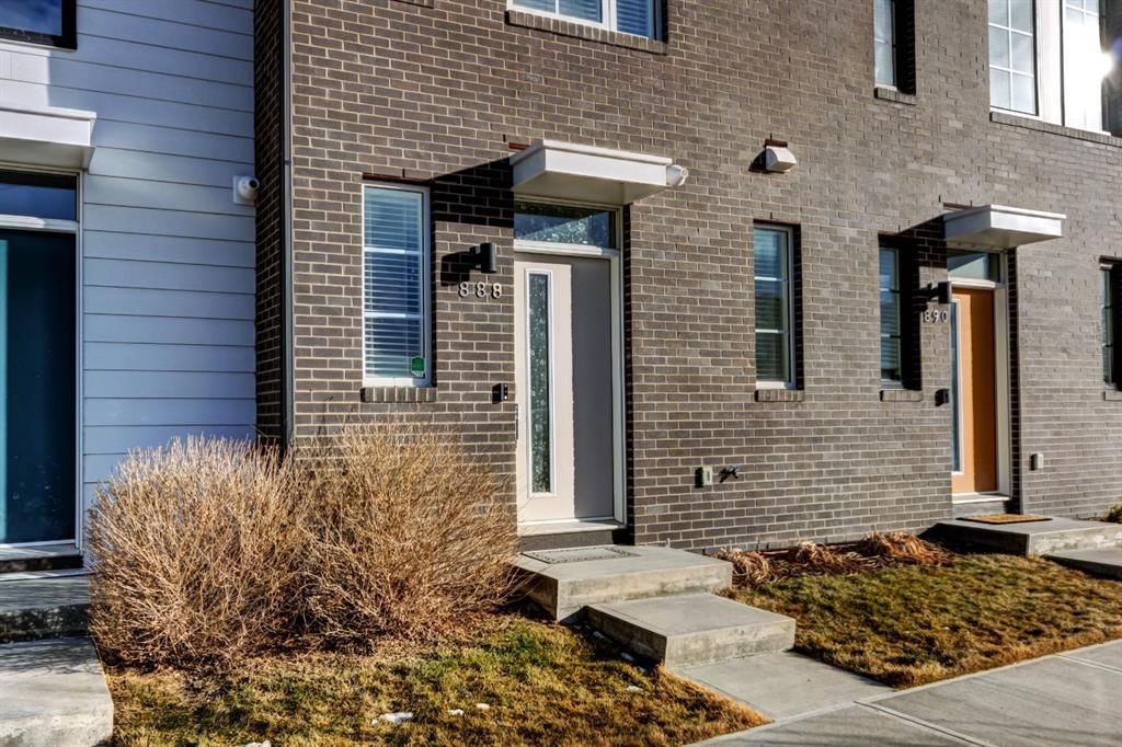 888 Walgrove Boulevard SE, Calgary — photo 3 of 33