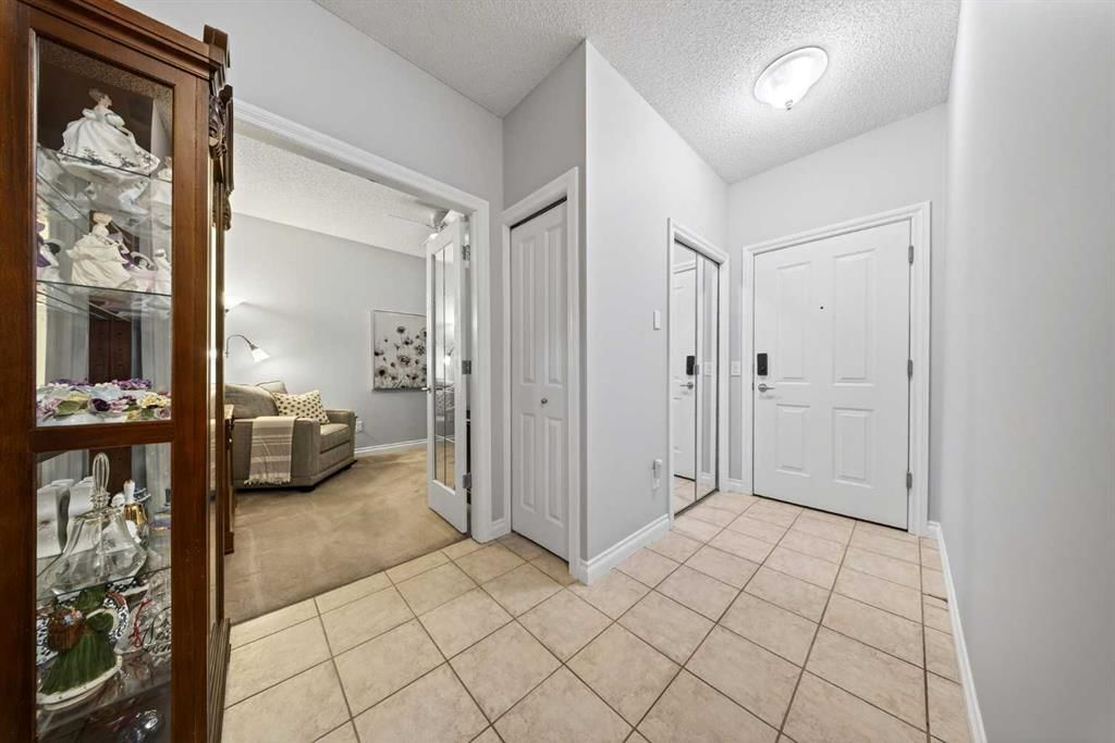 2127, 1010 Arbour Lake Road NW, Calgary — photo 4 of 43