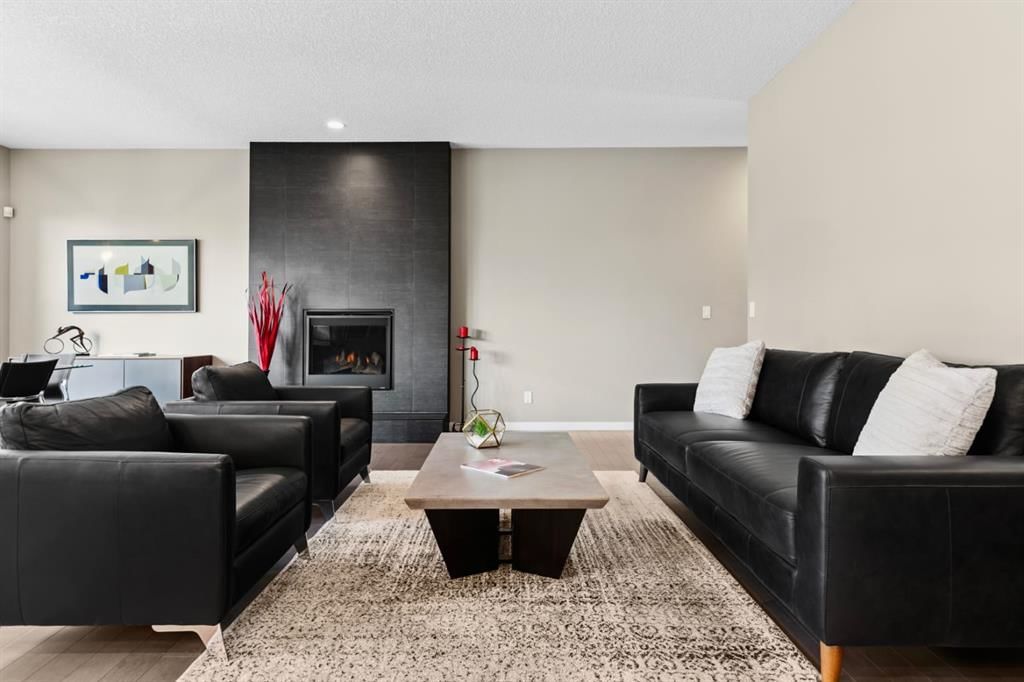 291 West Grove Point SW, Calgary — photo 3 of 40