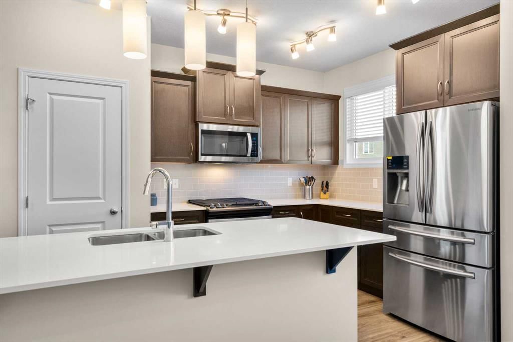 50 Legacy Glen Common SE, Calgary — photo 4 of 45