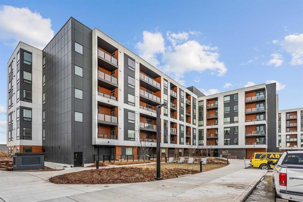 3211, 8500 19 Avenue SE, Calgary — main listing photo