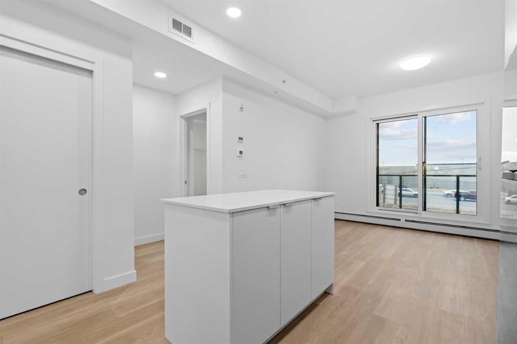 3211, 8500 19 Avenue SE, Calgary — photo 5 of 31