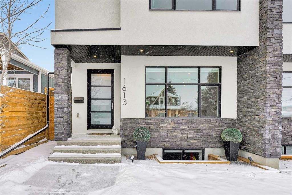 1613 40 Street SW, Calgary — photo 2 of 47
