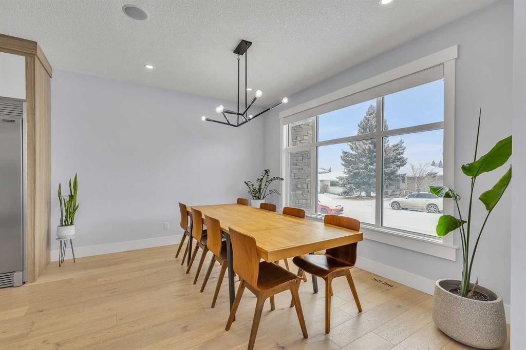 1613 40 Street SW, Calgary — photo 4 of 47