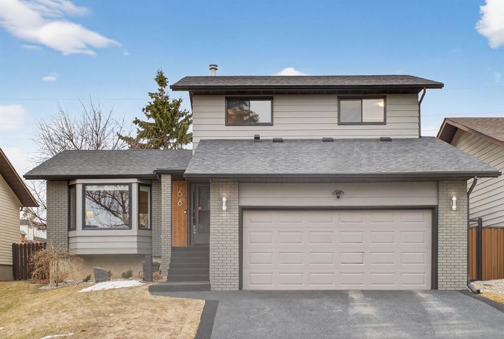 68 Bermondsey Rise NW, Calgary — main listing photo