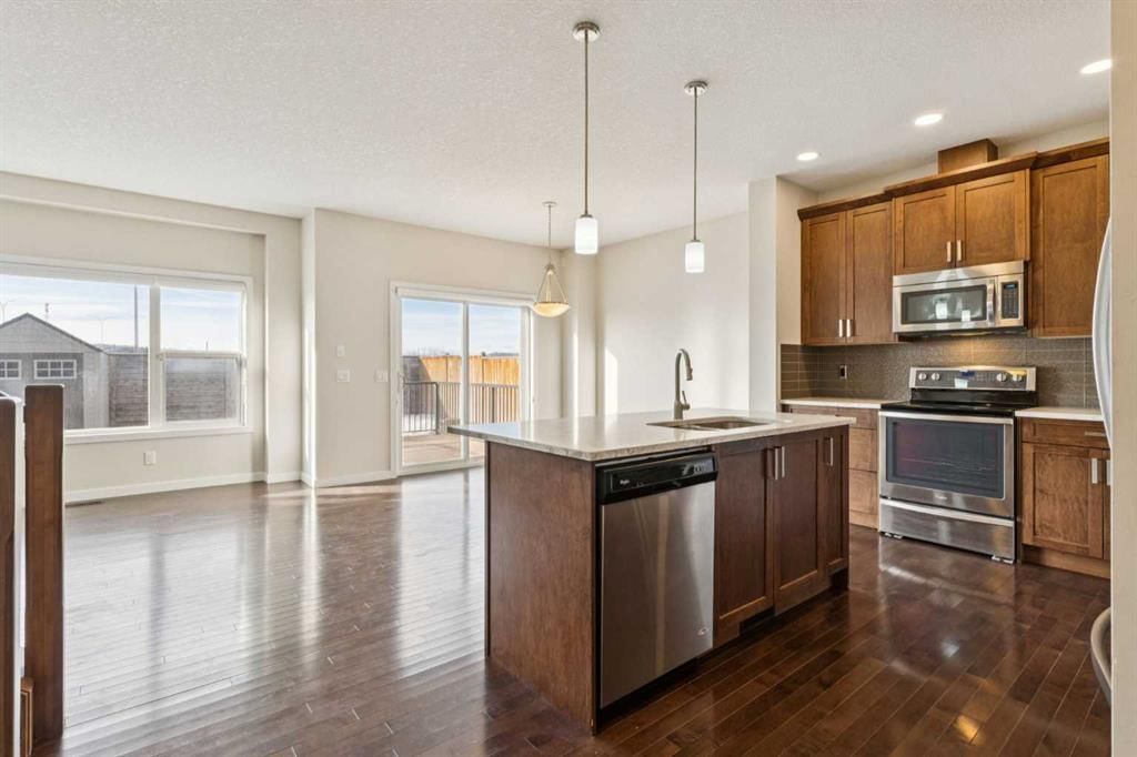 116 Walden Parade SE, Calgary — photo 5 of 44