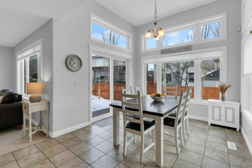 206 Chapalina Court SE, Calgary — photo 5 of 48