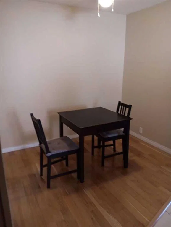 649 Pineland Road NE, Calgary — photo 5 of 27