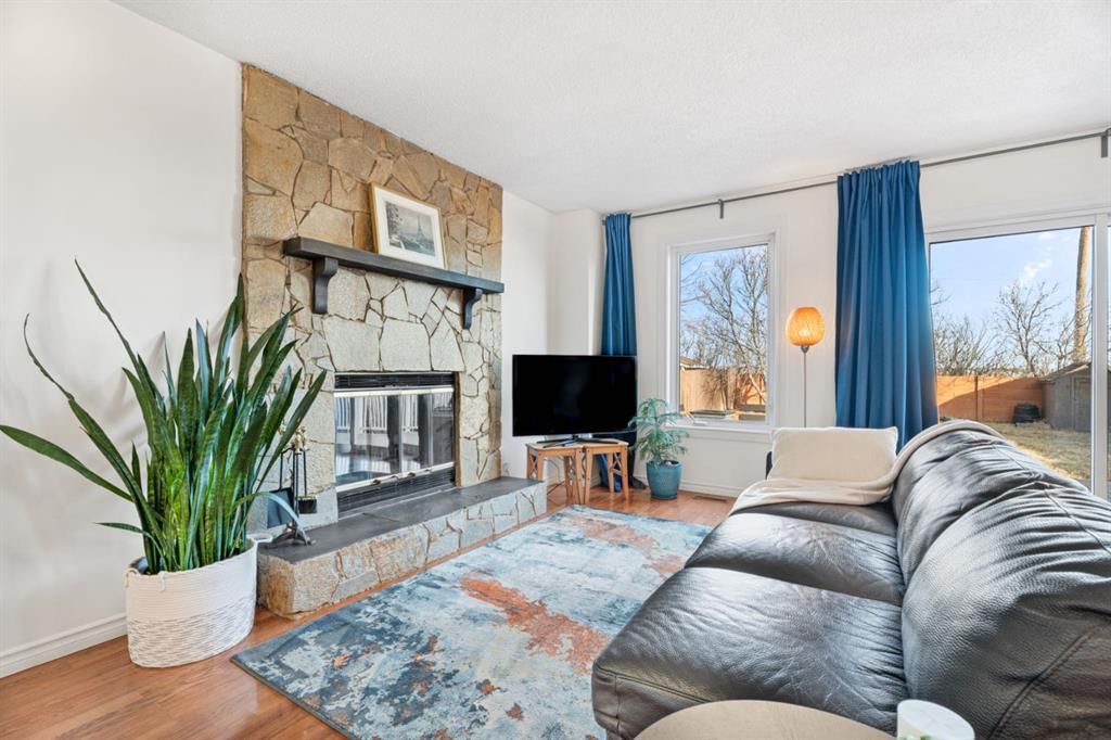 164 Beddington Circle NE, Calgary — photo 5 of 43