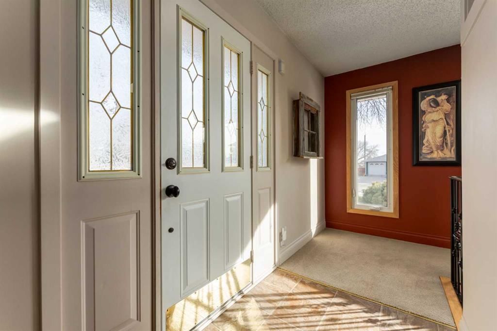 55 Heston Street NW, Calgary — photo 2 of 50