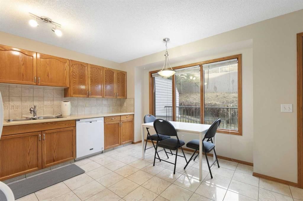 66 Patina Point SW, Calgary — photo 5 of 43