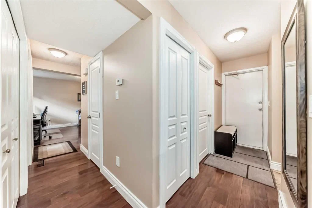 169, 79 Glamis Green SW, Calgary — photo 5 of 34