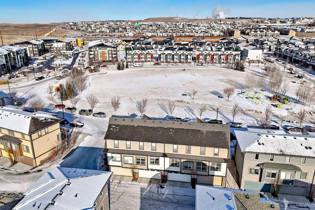 102, 32 Horseshoe Crescent, Cochrane — photo 4 of 20