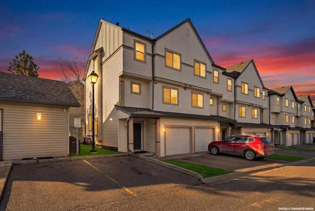 11 Copperfield Court SE, Calgary — photo 2 of 48