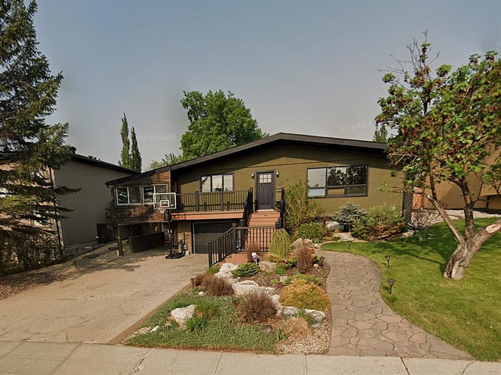 1507 Cayuga Drive NW, Calgary — photo 3 of 46