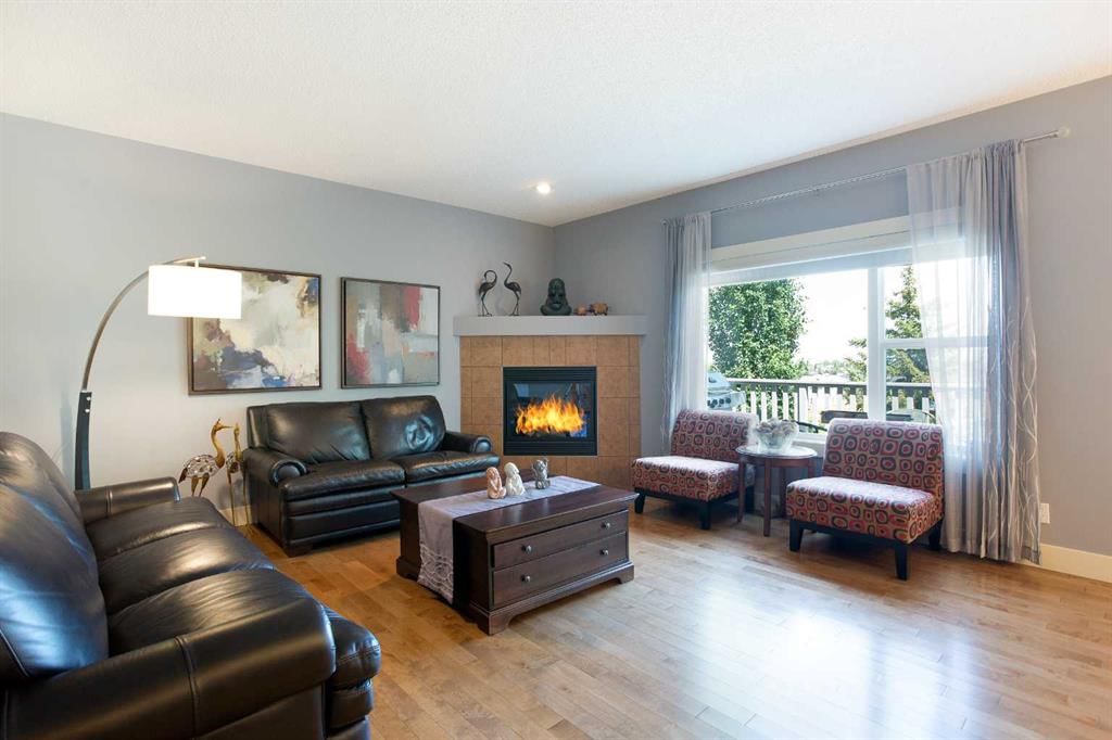 62 Panamount Road NW, Calgary — photo 5 of 35