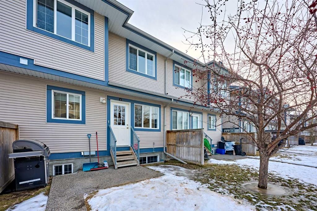 2366 Eversyde Avenue SW, Calgary — photo 3 of 43