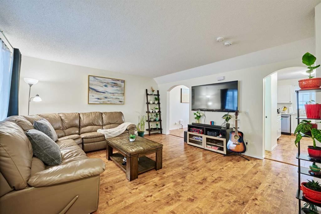2366 Eversyde Avenue SW, Calgary — photo 5 of 43