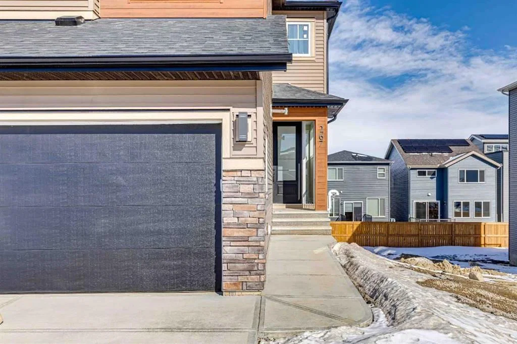 267 Marmot Grove NW, Calgary — photo 4 of 39