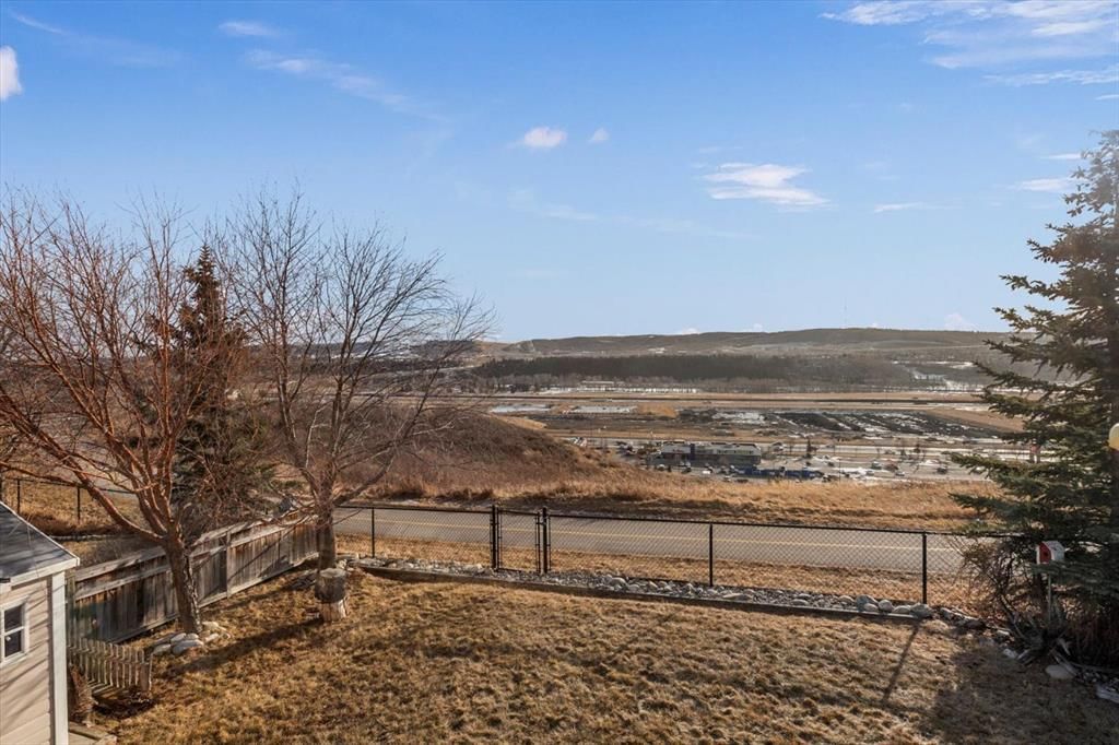 98 Tuscany Ravine Close NW, Calgary — photo 2 of 47